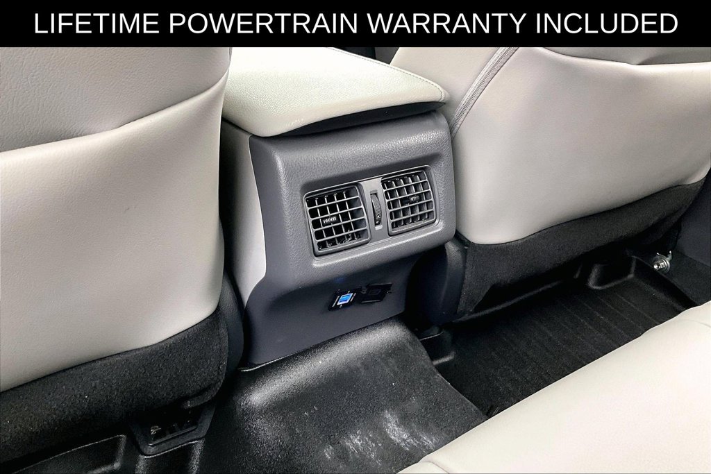 Used 2022 Toyota Camry XSE FWD image 31
