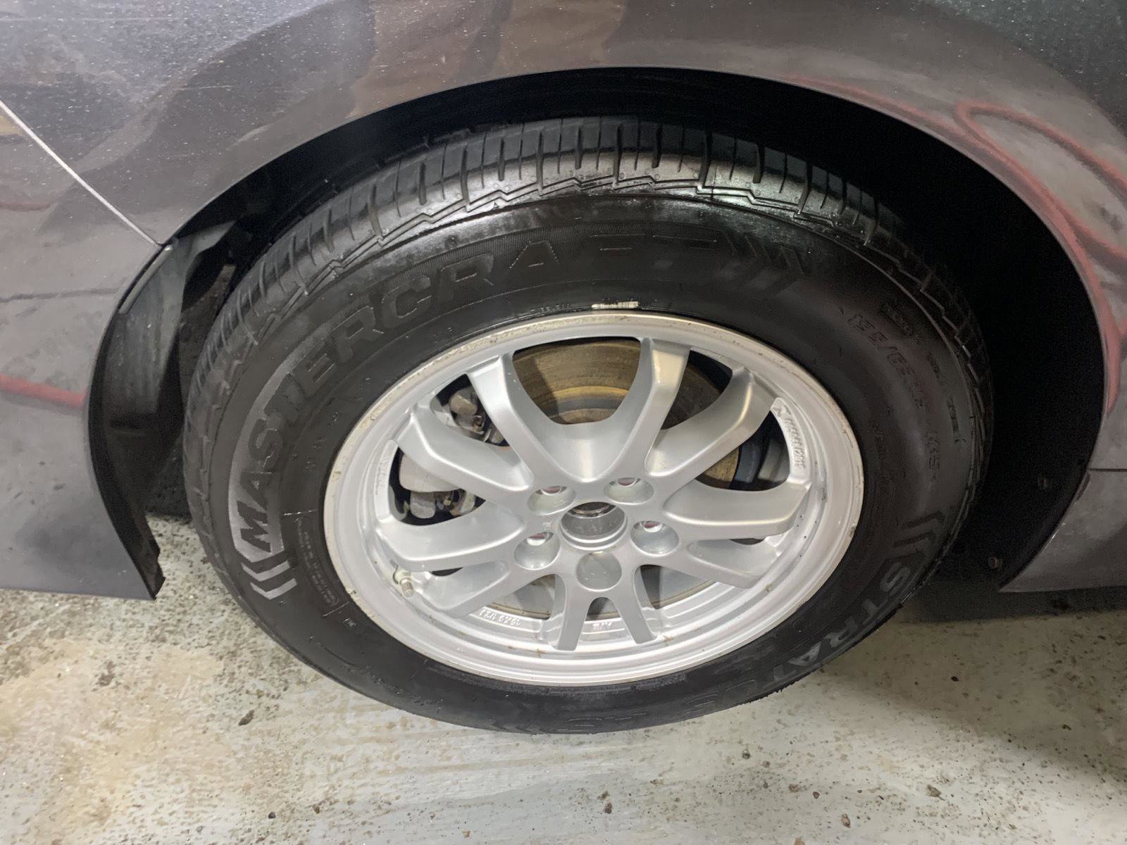 Used 2020 Toyota Prius Prime LE image 30