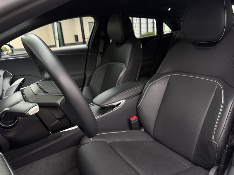 Used 2025 Lucid Air Touring AWD/4WD image 19