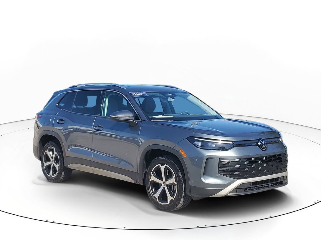 Certified 2026 Volkswagen Tiguan SE AWD/4WD image 1