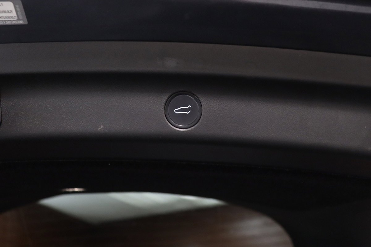 Used 2020 Tesla Model Y Long Range AWD/4WD image 50