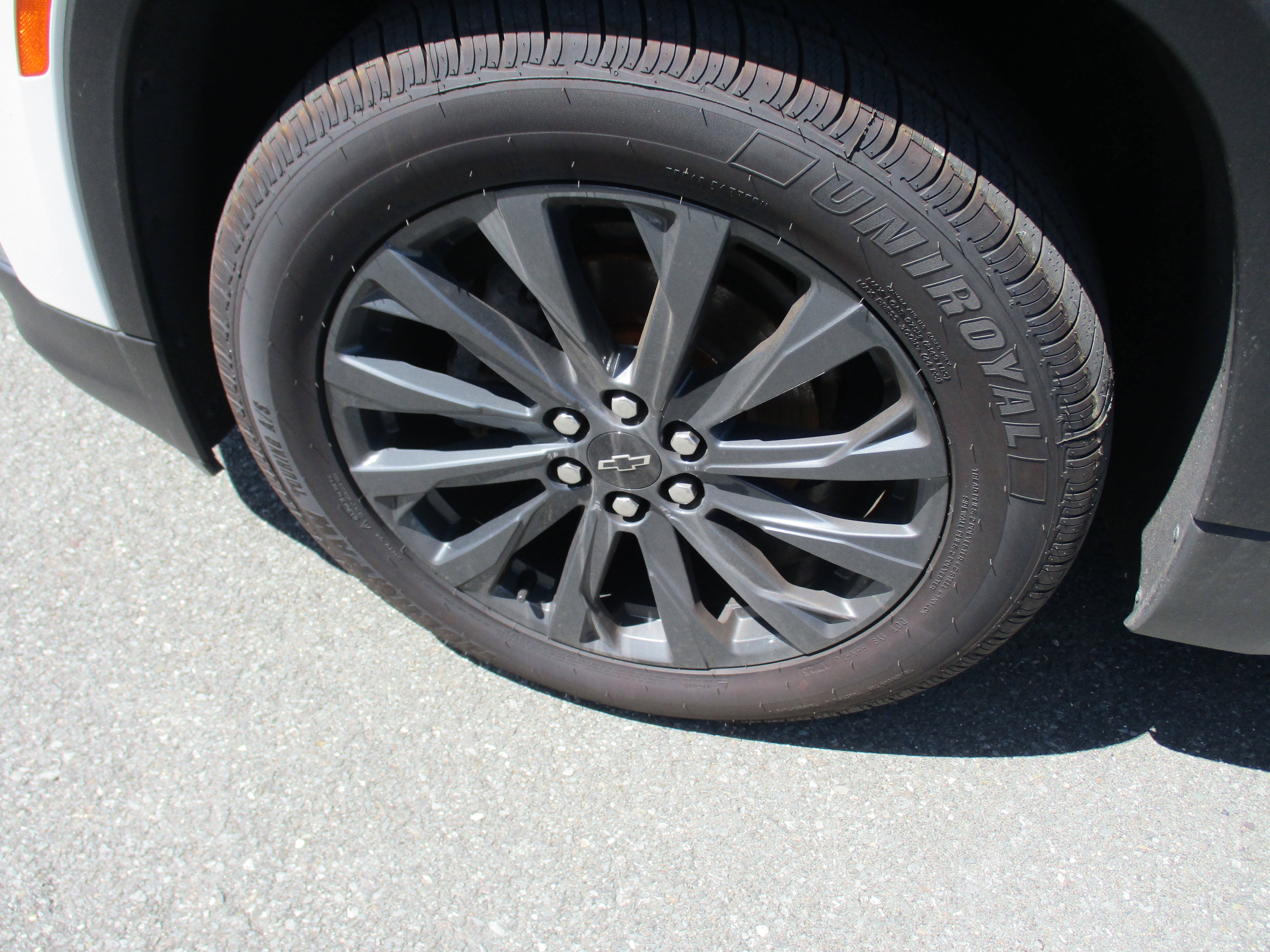 Certified 2023 Chevrolet Traverse RS AWD/4WD image 9