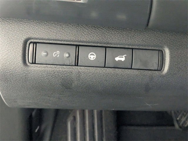 Used 2023 Nissan Pathfinder SL w/ Black Appearance Package image 14