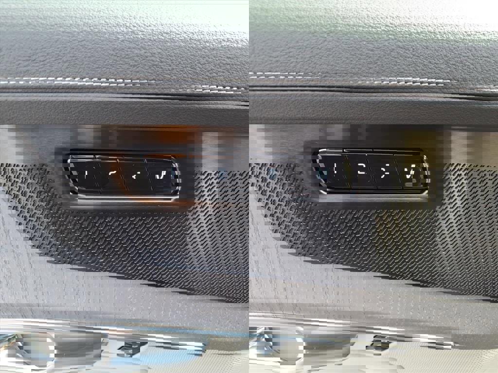 New 2026 Volvo XC90 B6 Ultra w/ Protection Package Premier image 13