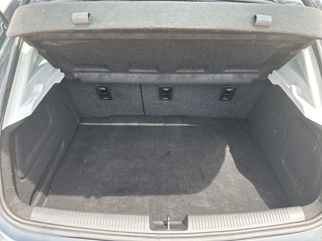 Used 2019 Chevrolet Cruze LT FWD image 21