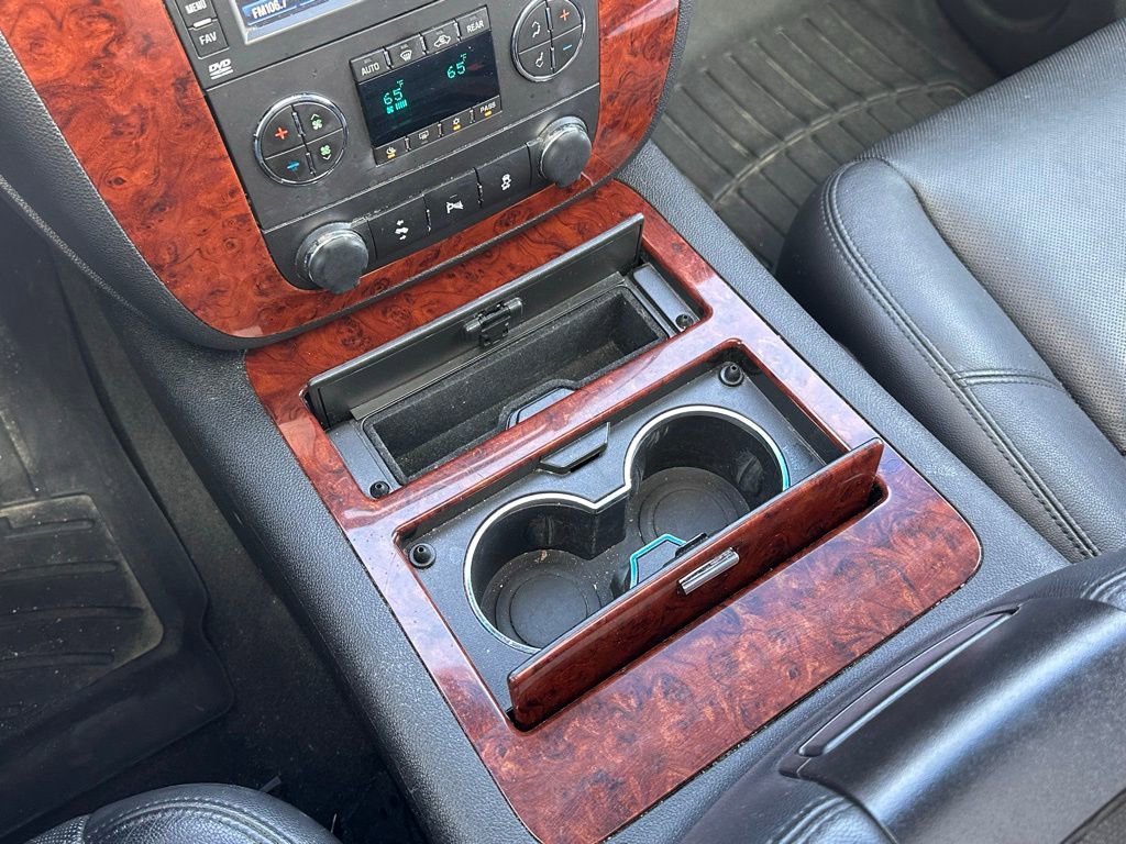 Used 2013 Chevrolet Tahoe LTZ image 32