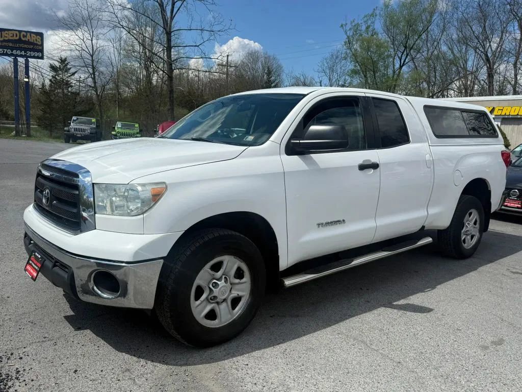 Used 2010 Toyota Tundra 4x4 Double Cab image 9