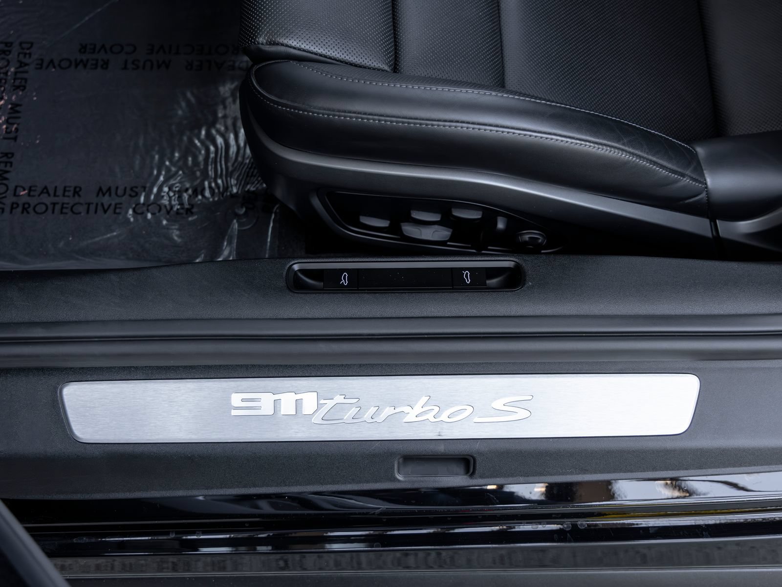Certified 2025 Porsche 911 Turbo S AWD/4WD image 27