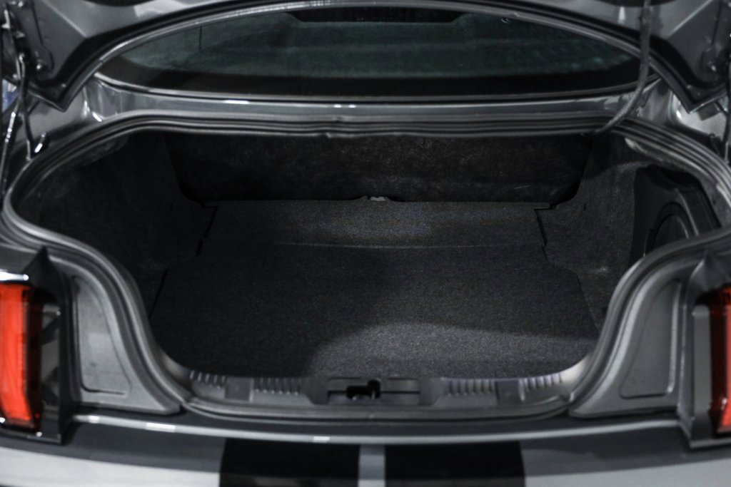 Used 2022 Ford Mustang Shelby GT500 w/ Carbon Fiber Track Pack image 43