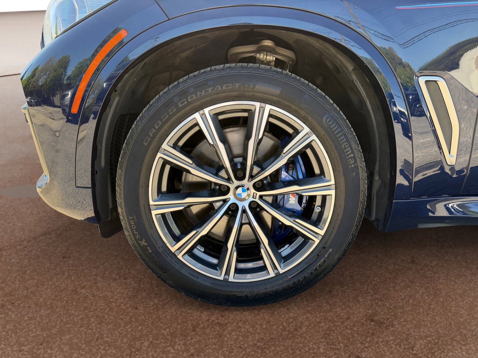 Used 2020 BMW X5 M50i w/ Executive Package AWD/4WD image 9