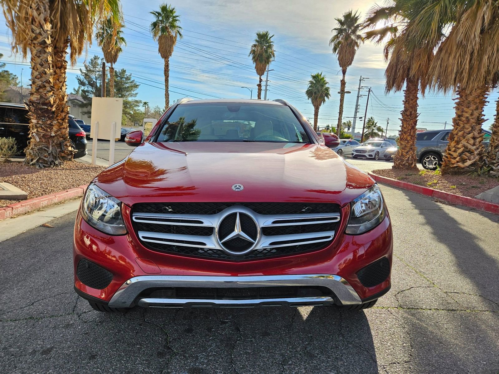 Used 2018 Mercedes-Benz GLC 300 w/ Premium Package image 2