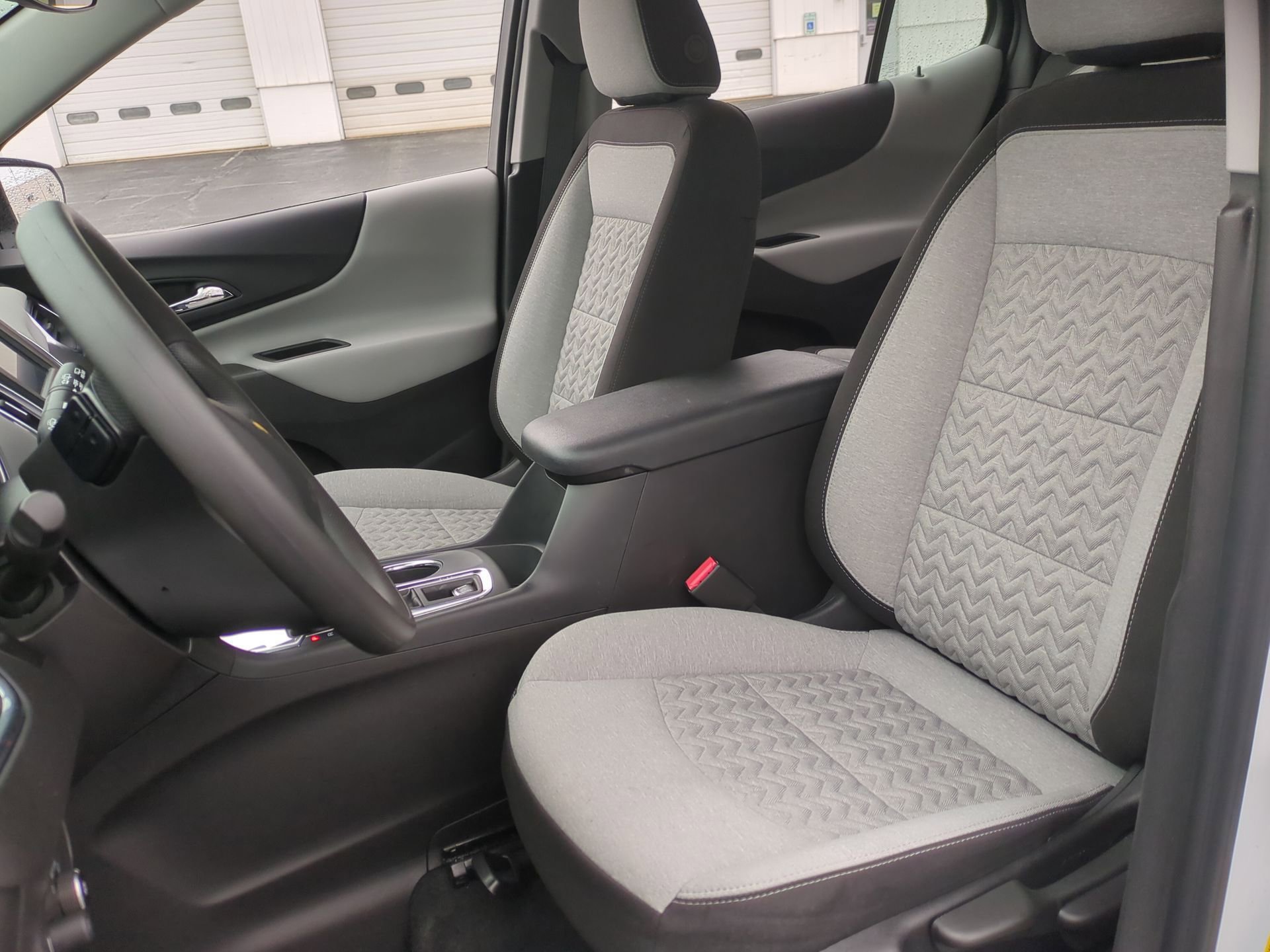 Certified 2024 Chevrolet Equinox LS w/ Driver Confidence II Package image 19