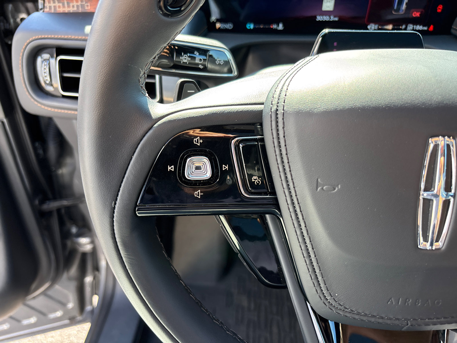 New 2025 Lincoln Aviator Black Label image 19