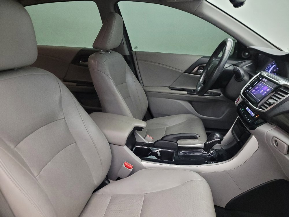 Used 2017 Honda Accord EX-L image 21