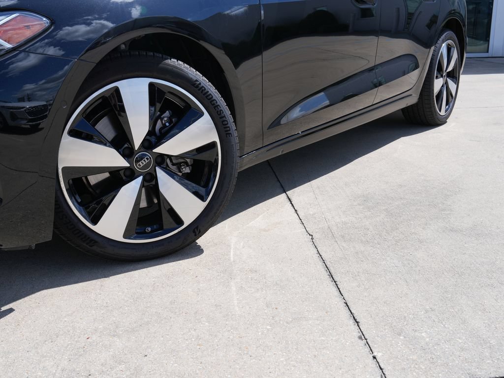 Used 2025 Audi A5 2.0T Premium w/ 19" Wheel Package AWD/4WD image 9
