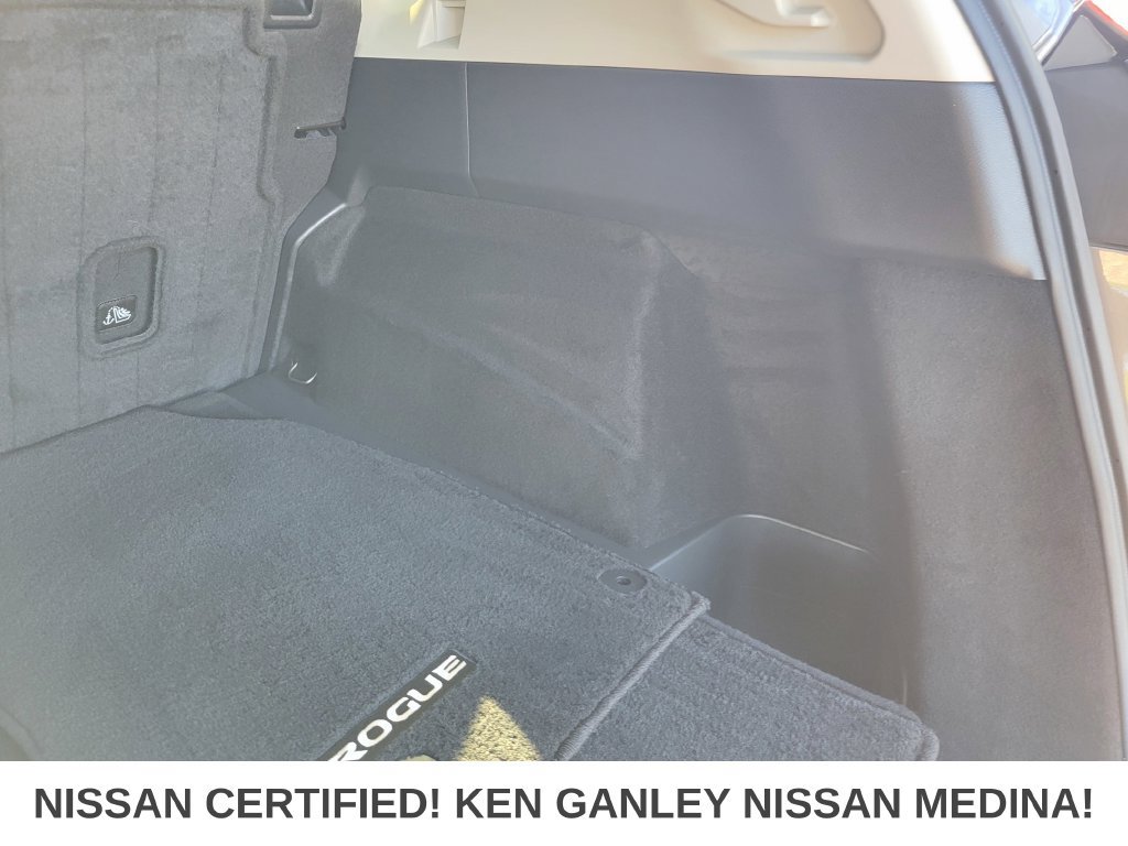 Certified 2023 Nissan Rogue SV AWD/4WD image 44