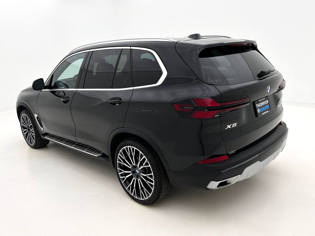 Certified 2025 BMW X5 xDrive40i w/ Executive Package image 9