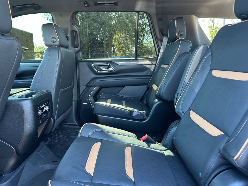 Used 2024 GMC Yukon AT4 w/ AT4 Premium Package image 28