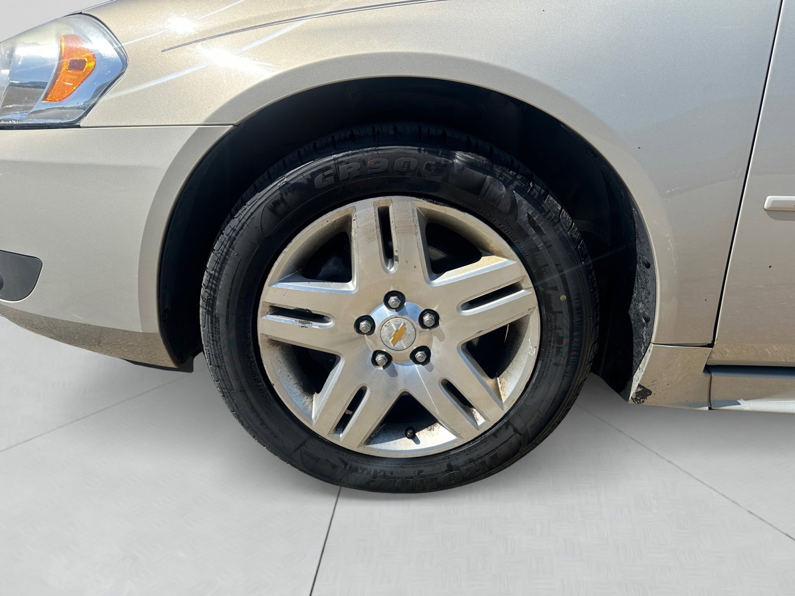Used 2011 Chevrolet Impala LT FWD image 14