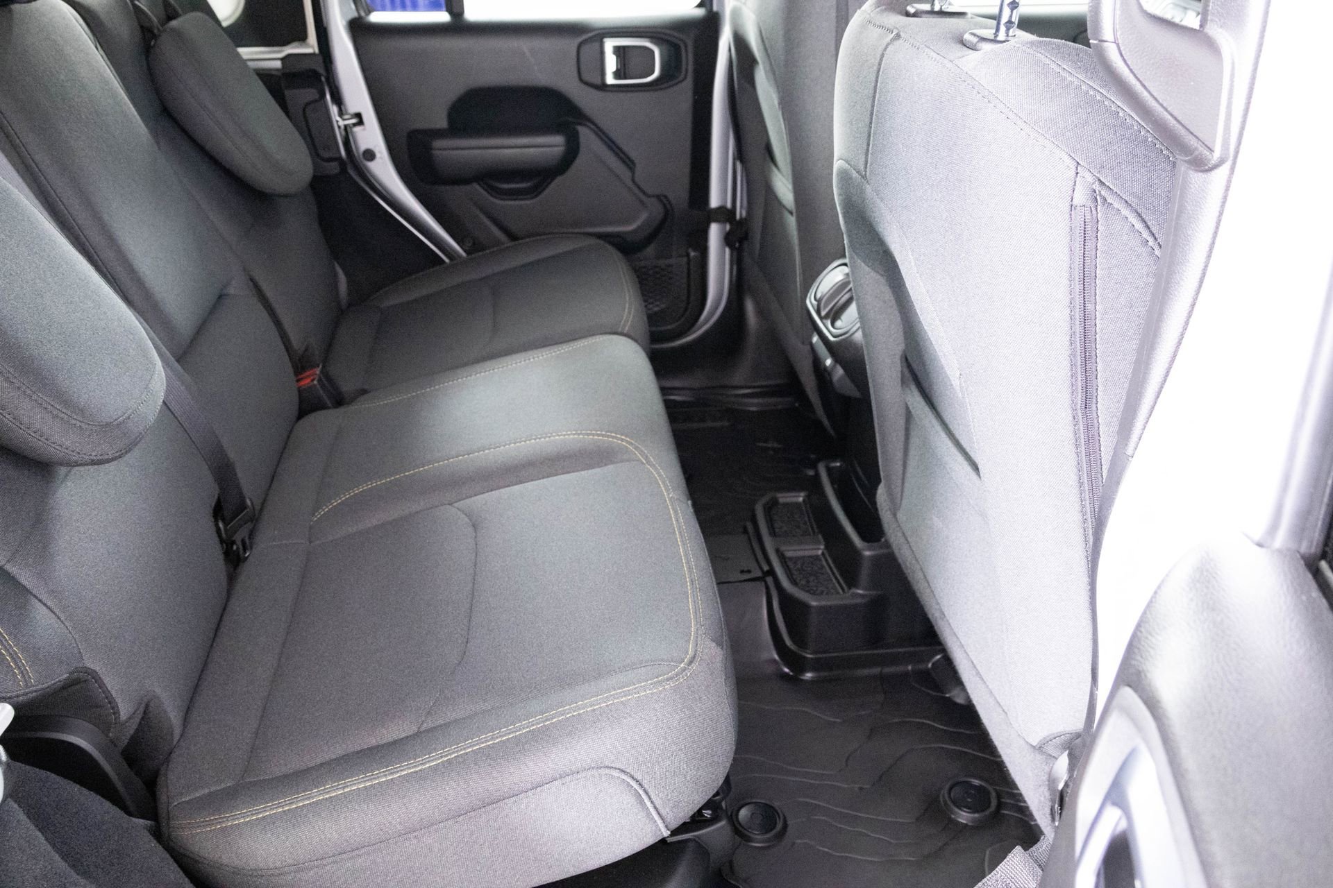 Used 2024 Jeep Wrangler Unlimited image 38