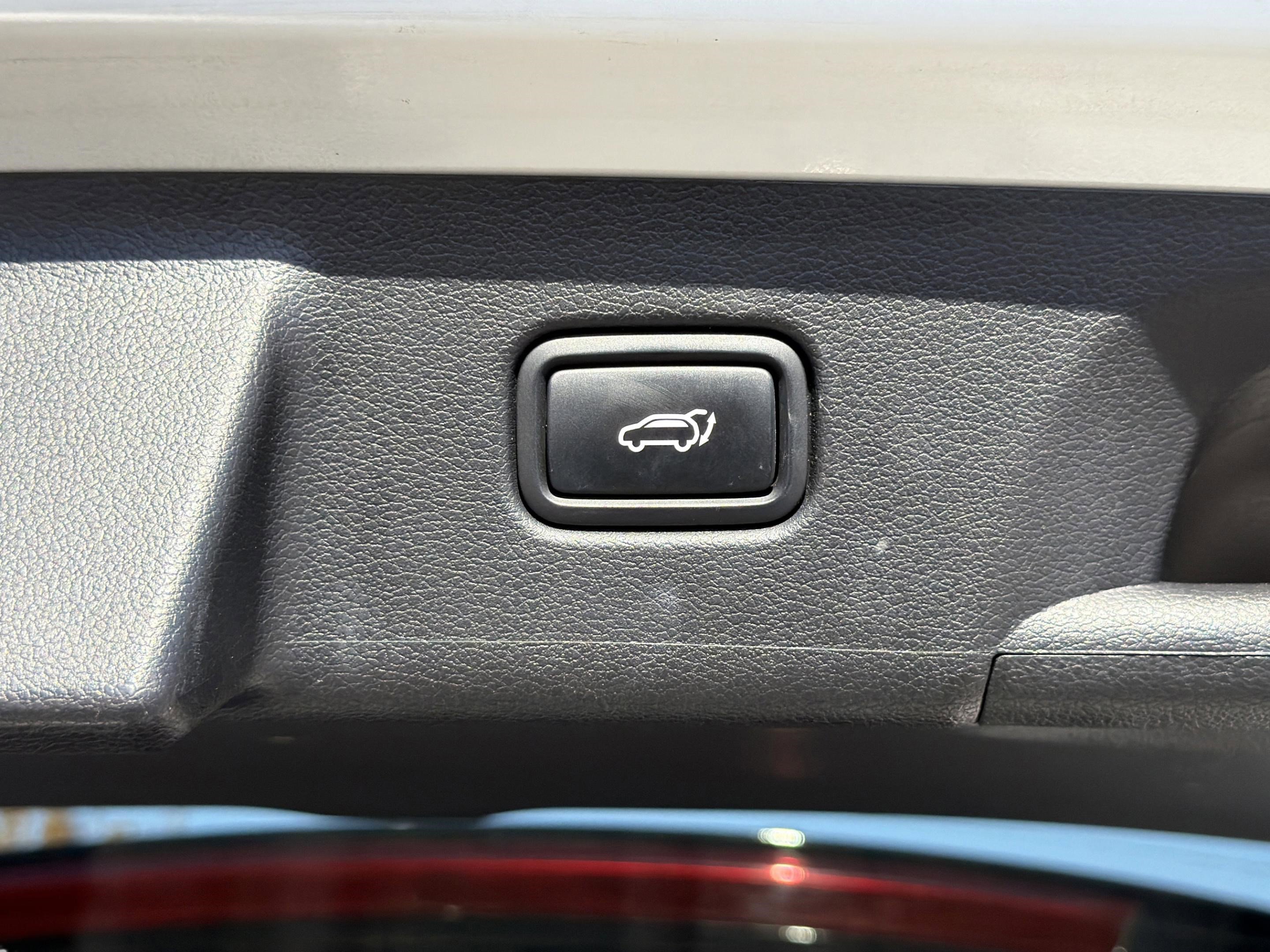 Used 2022 Hyundai Palisade Calligraphy image 43