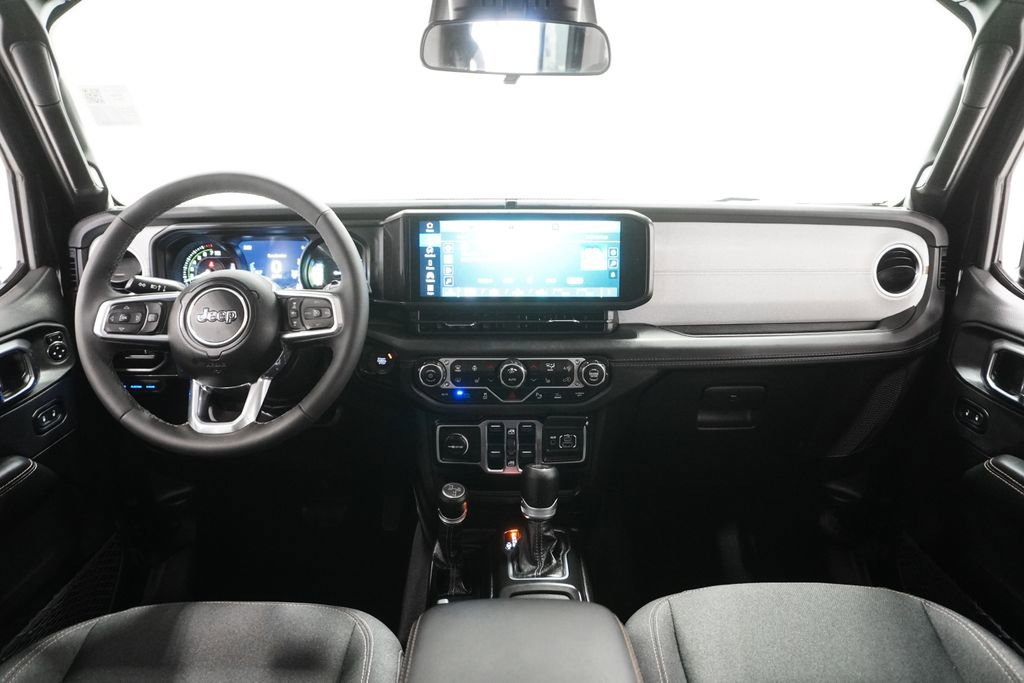 Certified 2025 Jeep Wrangler Unlimited Sahara w/ Safety Group image 14