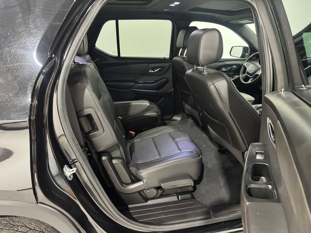 Used 2023 Chevrolet Traverse RS AWD/4WD image 24