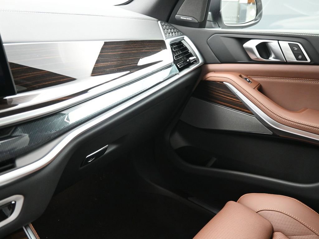 New 2026 BMW X5 xDrive40i AWD/4WD image 18