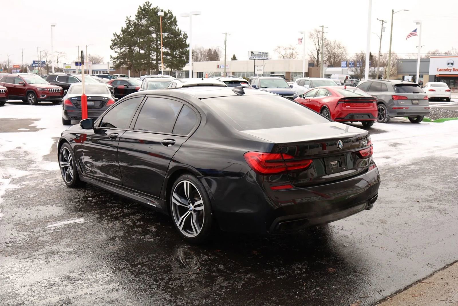 Used 2019 BMW 740i 740i Sedan 4D w/ M Sport Package image 7