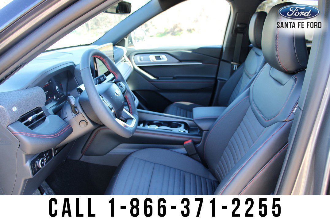 Used 2025 Ford Explorer ST-Line w/ Premium Package RWD image 22