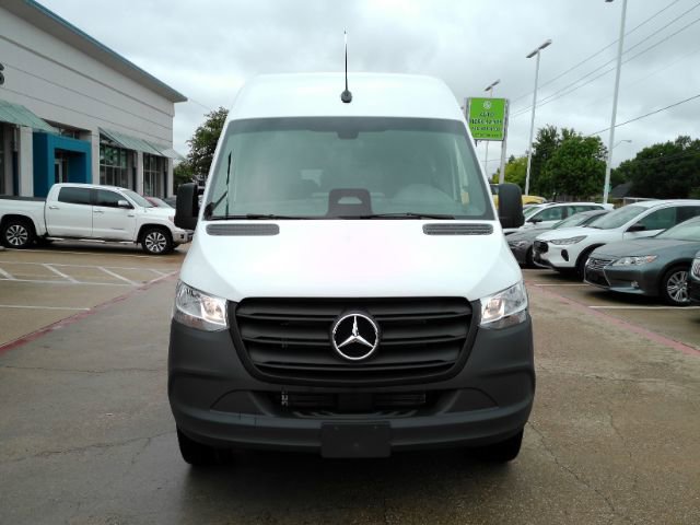 Used 2026 Mercedes-Benz Sprinter 2500 image 2