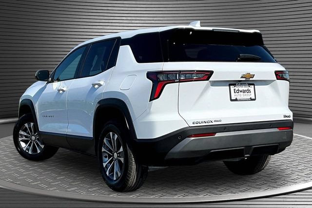 Used 2026 Chevrolet Equinox LT w/ Convenience Package II AWD/4WD image 4
