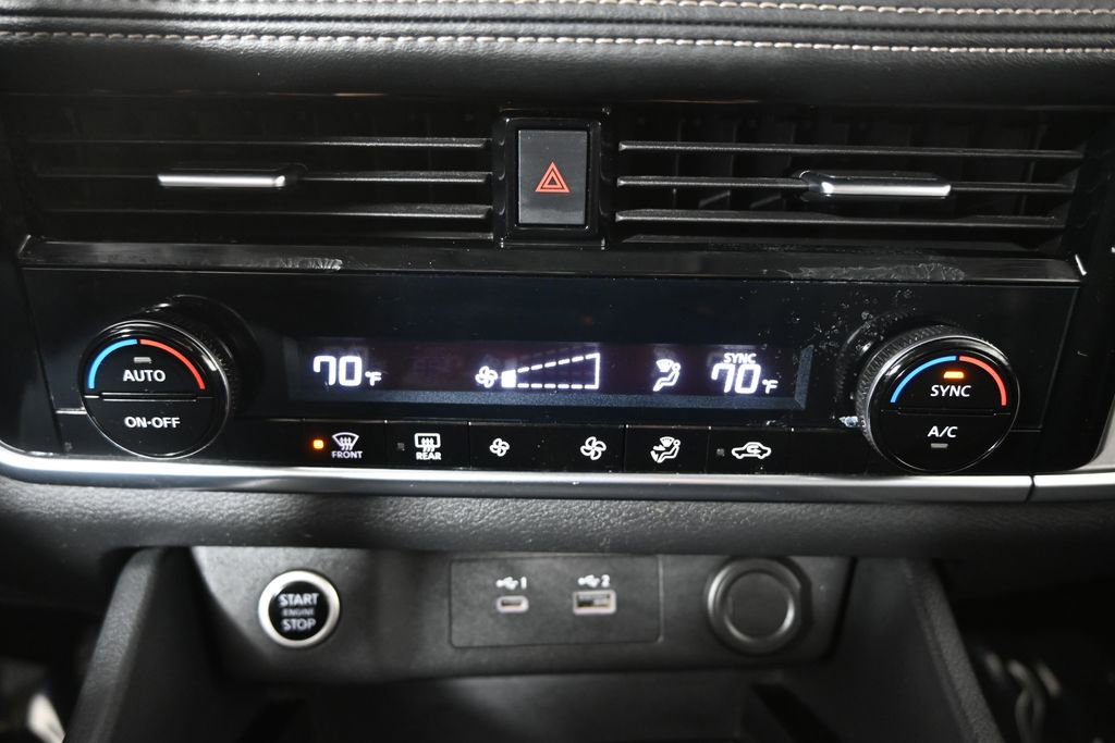 Used 2022 Nissan Rogue SV image 28