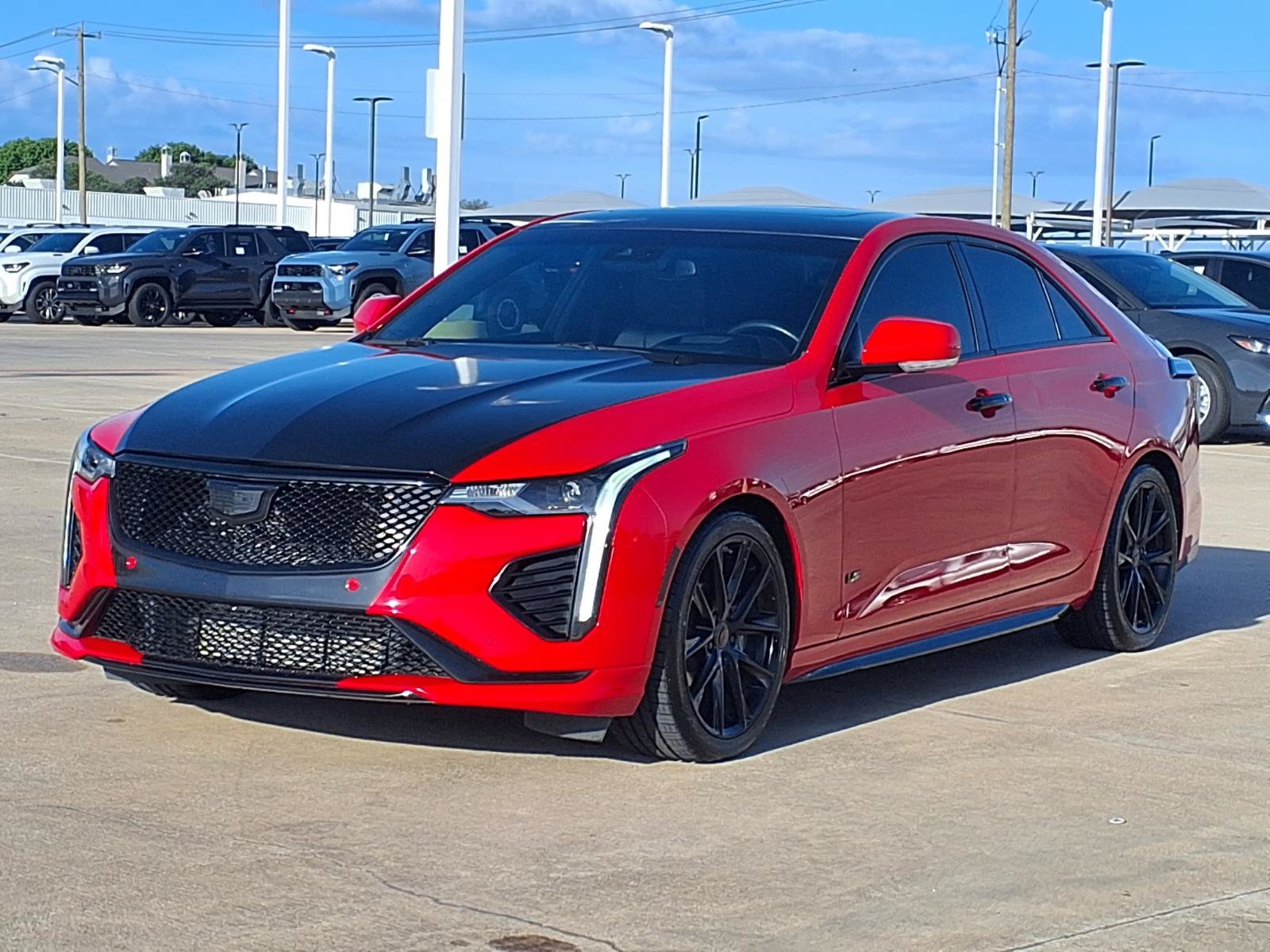 Used 2020 Cadillac CT4 V w/ Climate Package RWD image 3