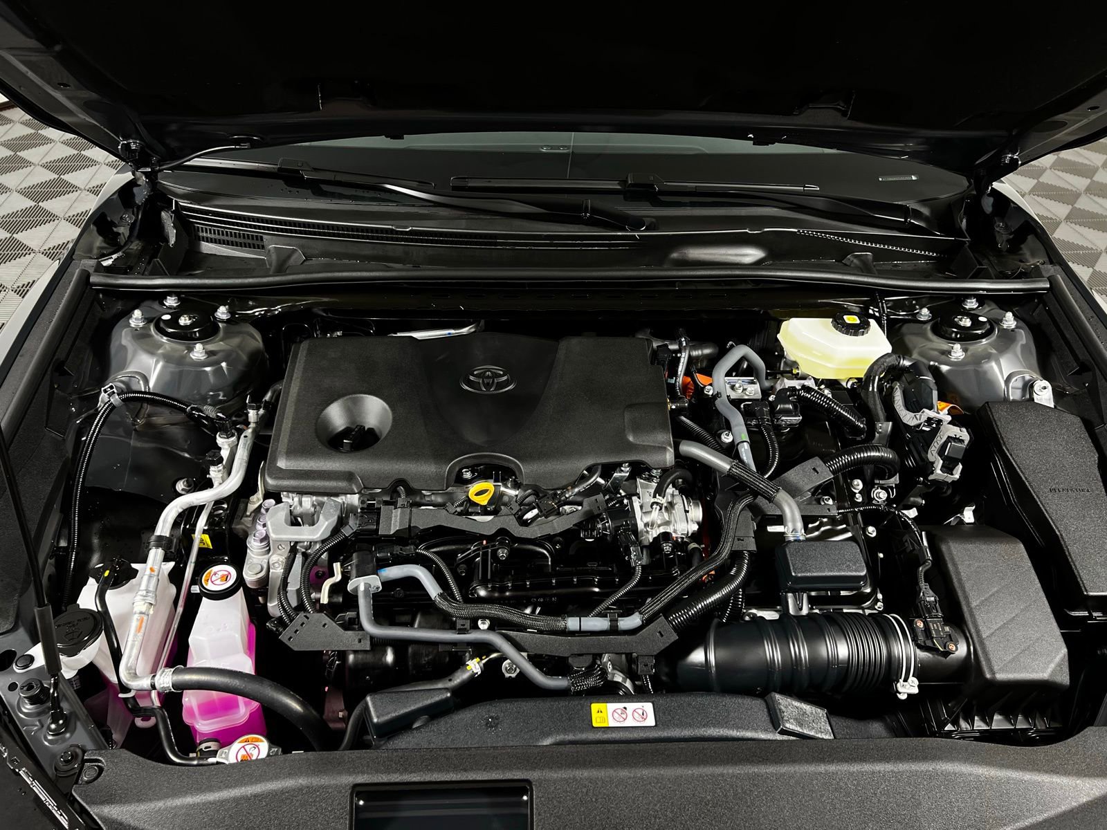 Used 2026 Toyota Camry LE w/ Convenience Package image 9