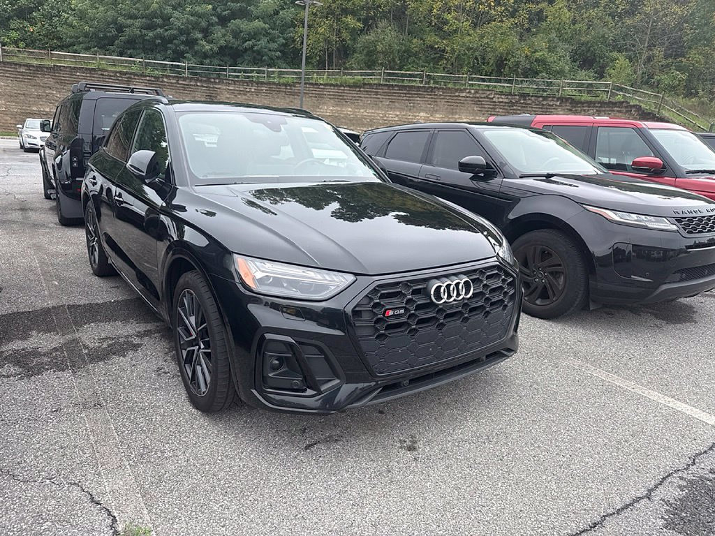 Used 2021 Audi SQ5 Prestige w/ Prestige Package AWD/4WD image 3