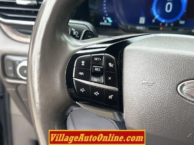 Used 2021 Ford Explorer Platinum w/ Equipment Group 601A AWD/4WD image 17