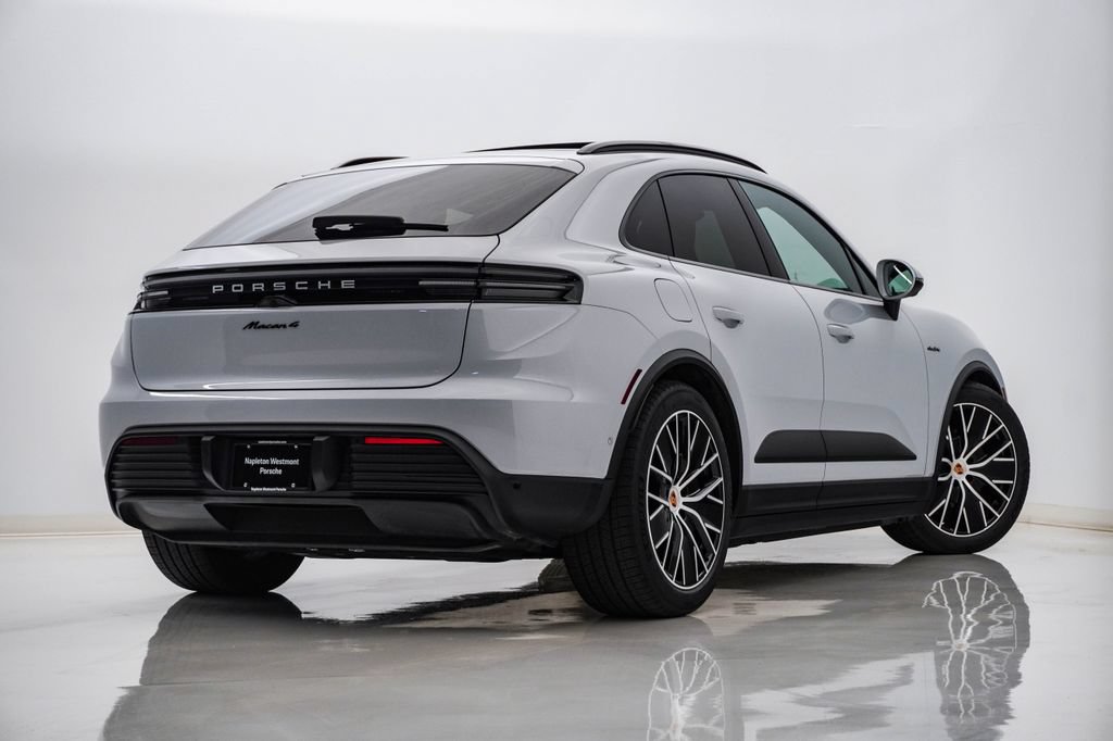 Certified 2025 Porsche Macan 4 Electric AWD/4WD image 11