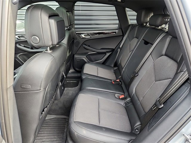 Used 2025 Porsche Macan image 13