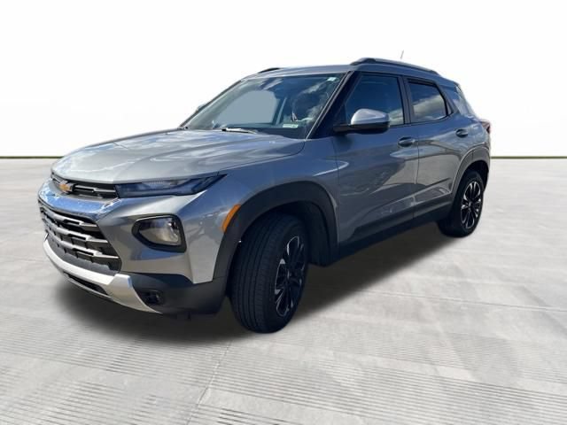 Used 2023 Chevrolet TrailBlazer LT AWD/4WD image 2