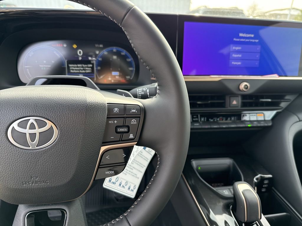 Certified 2025 Toyota Crown Signia w/ Advanced Technology Package image 19