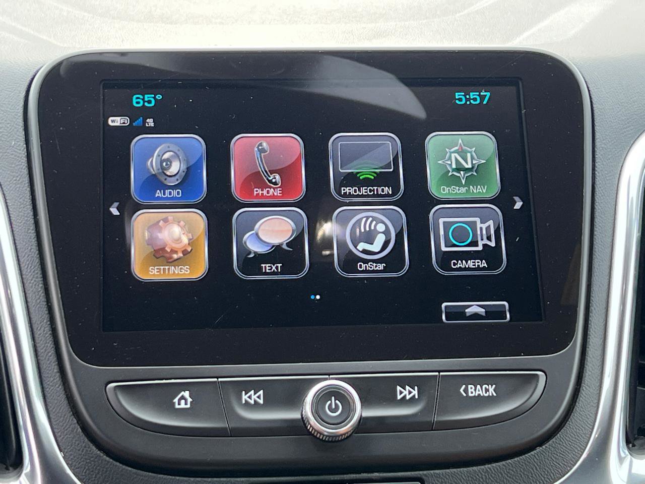 Used 2018 Chevrolet Equinox Premier AWD/4WD image 22