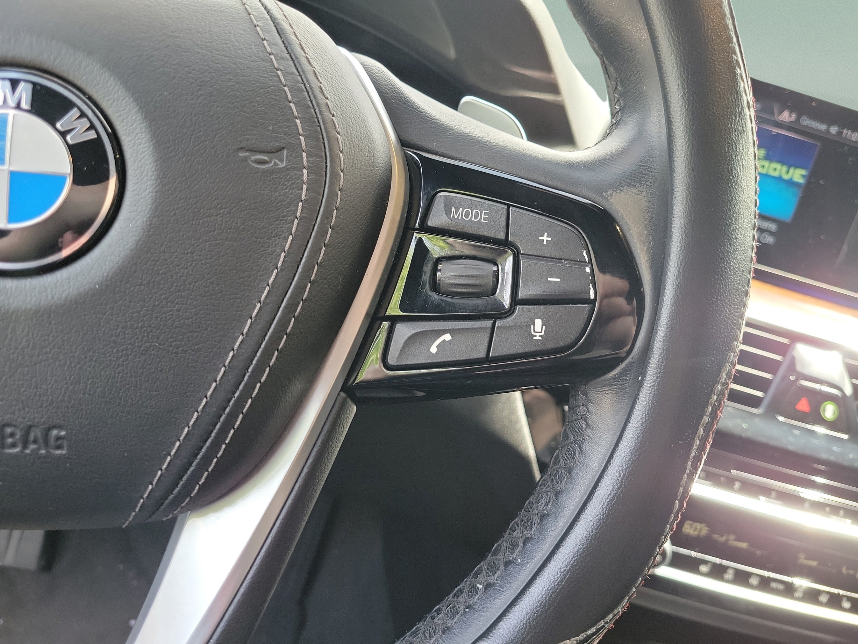Used 2019 BMW 540i w/ Convenience Package RWD image 24