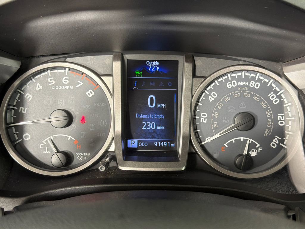 Used 2019 Toyota Tacoma SR5 RWD image 26