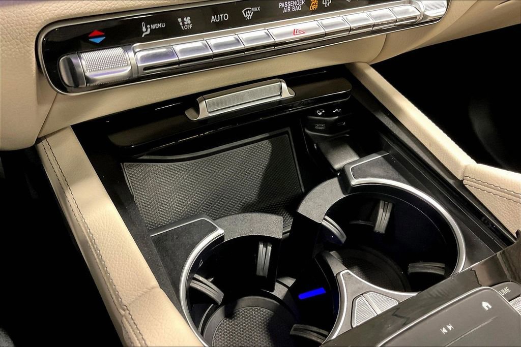 Used 2022 Mercedes-Benz GLE 350 4MATIC w/ Premium Package image 16