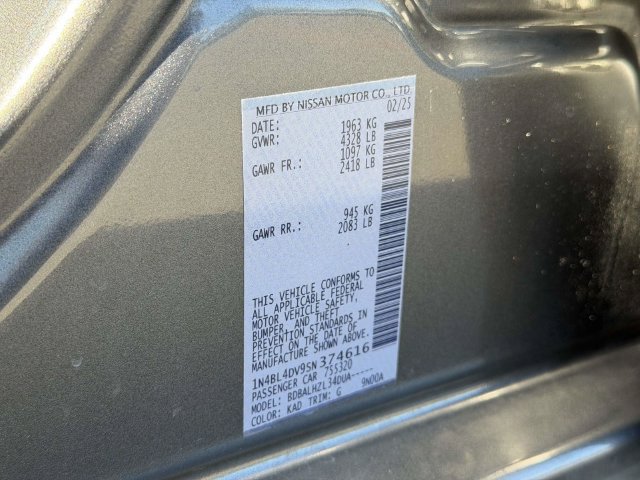 Used 2025 Nissan Altima 2.5 SV FWD image 28