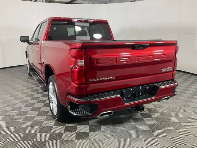 Used 2022 Chevrolet Silverado 1500 High Country w/ High Country Premium Package AWD/4WD image 4