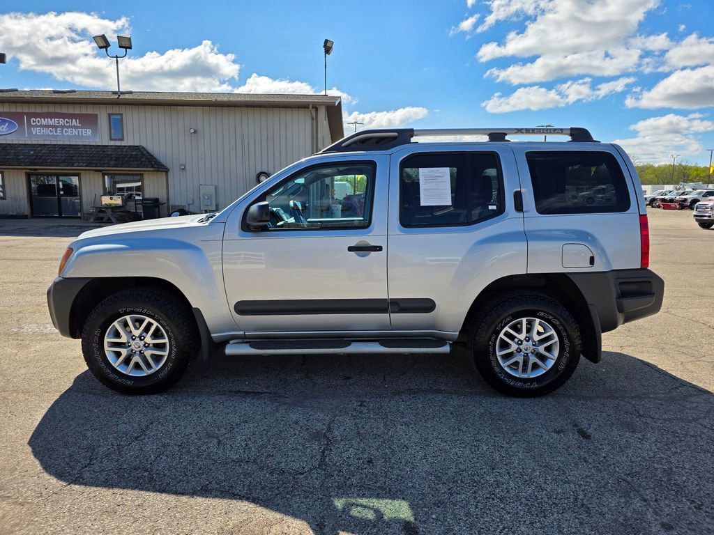 Used 2015 Nissan Xterra S AWD/4WD image 4