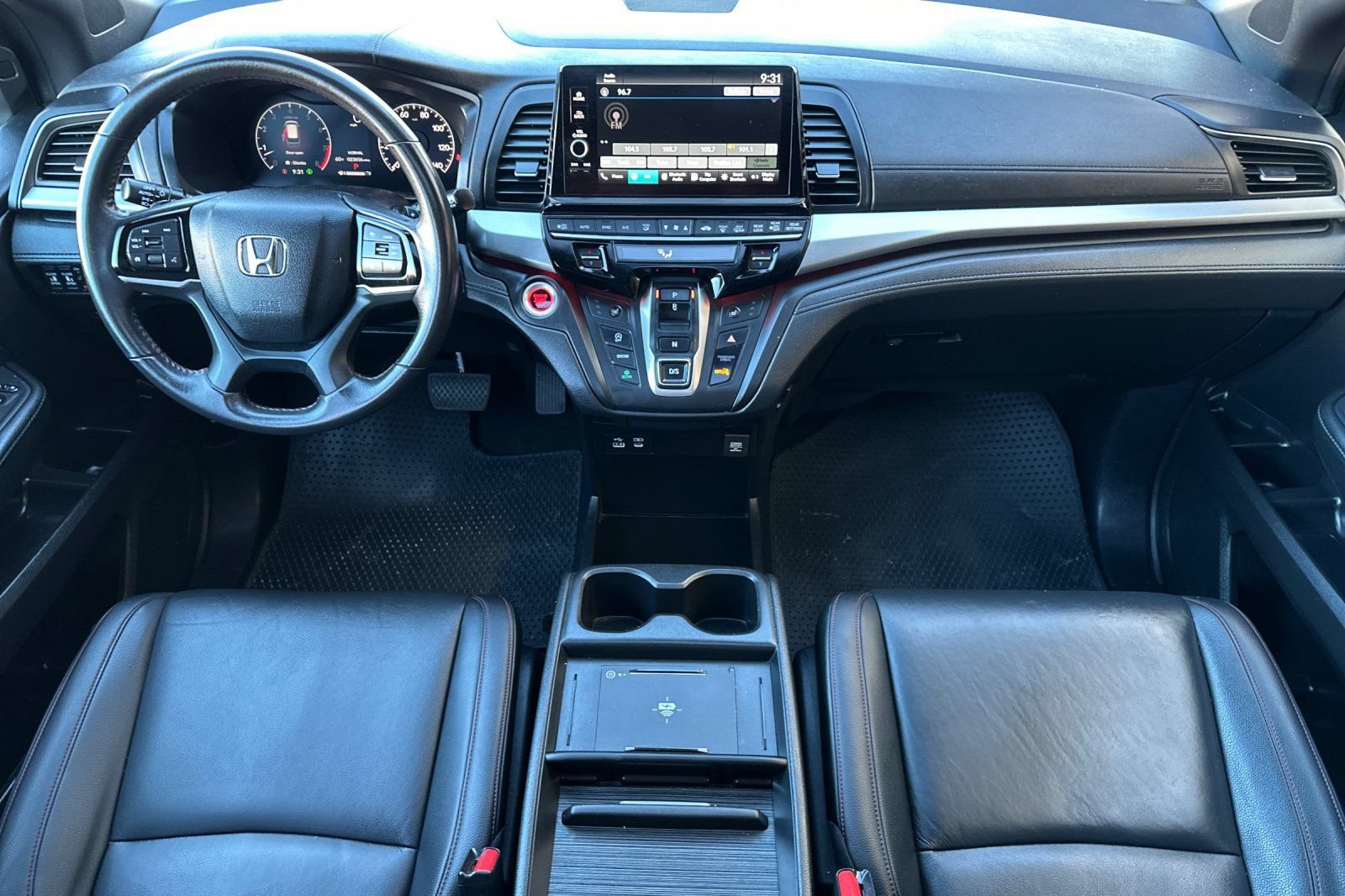Used 2025 Honda Odyssey Sport-L image 17