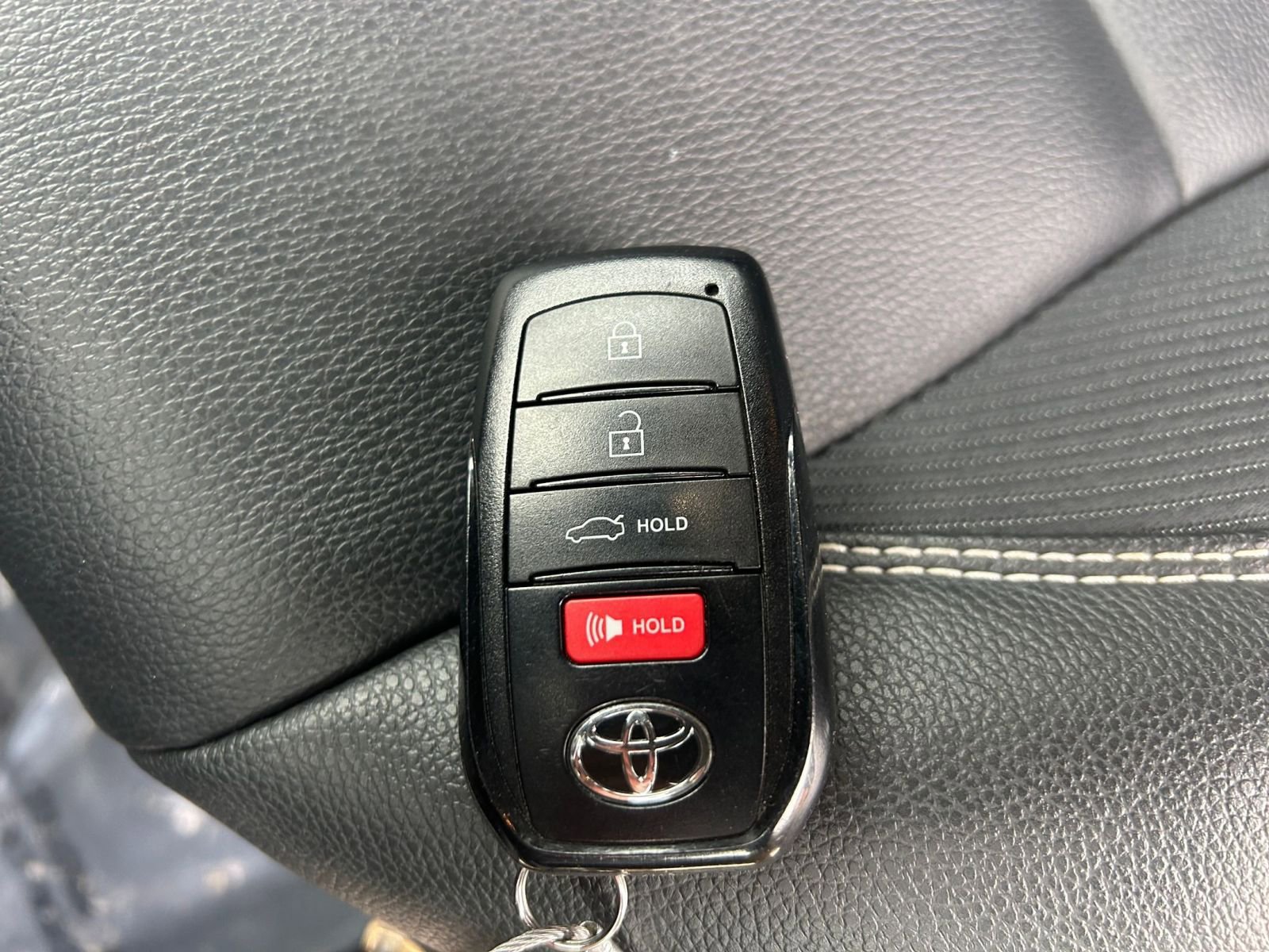 Used 2025 Toyota Camry SE FWD image 22